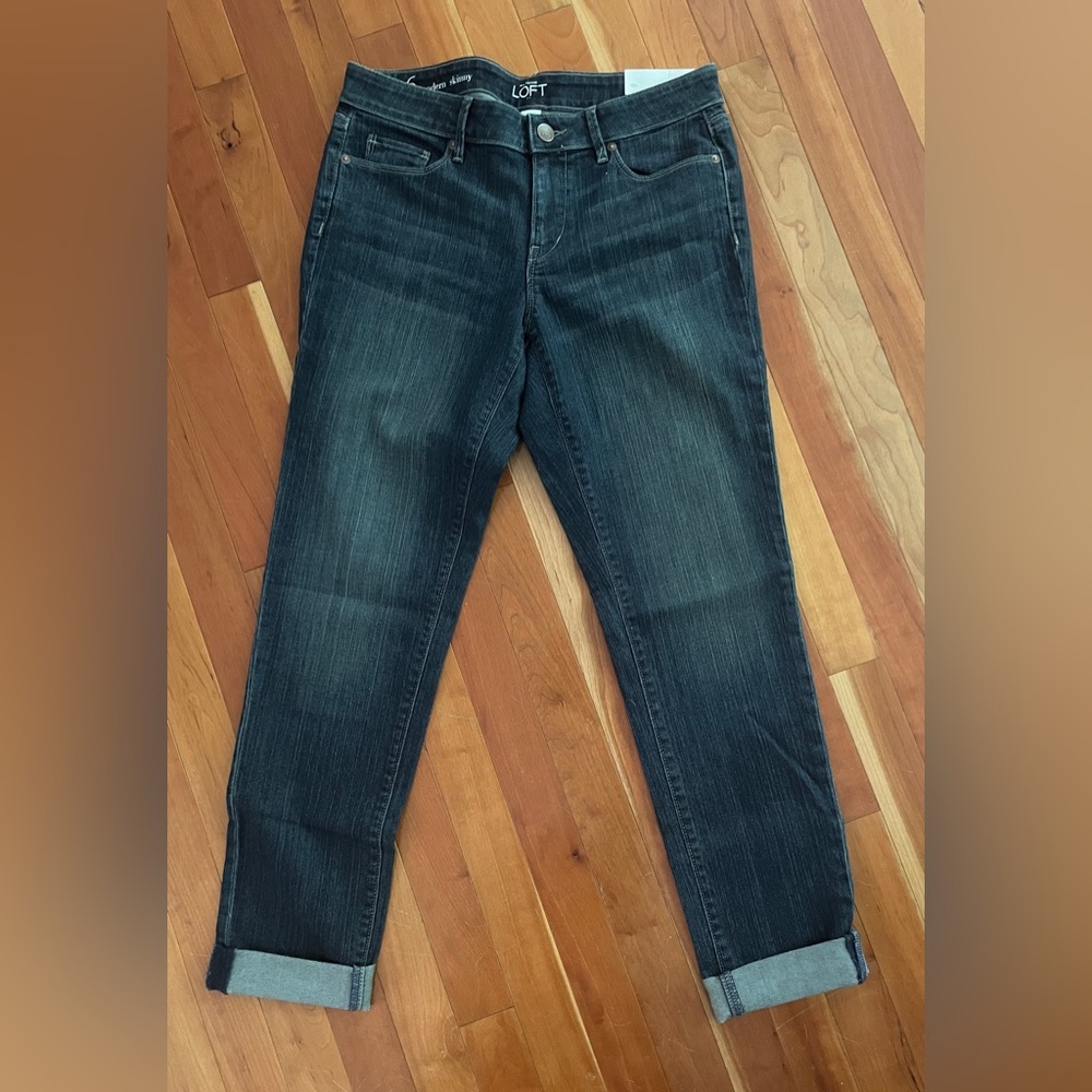 LOFT modern skinny Jeans in size 6 Indigo Wash NWT!